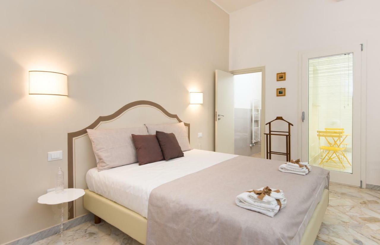 L'Angolo Di Oli' Lecce Exterior foto